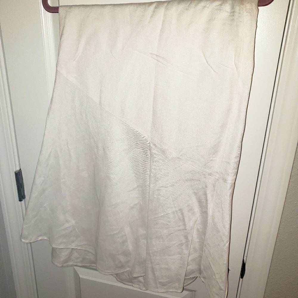 White linen skirt